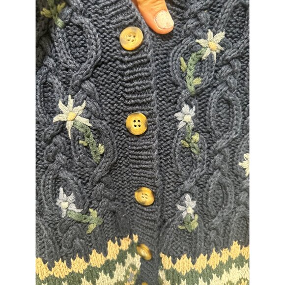 Northern Isles Hand Knit Floral Embroidery Cardigan Sweater Small 90s Novelty - Picture 13 of 16